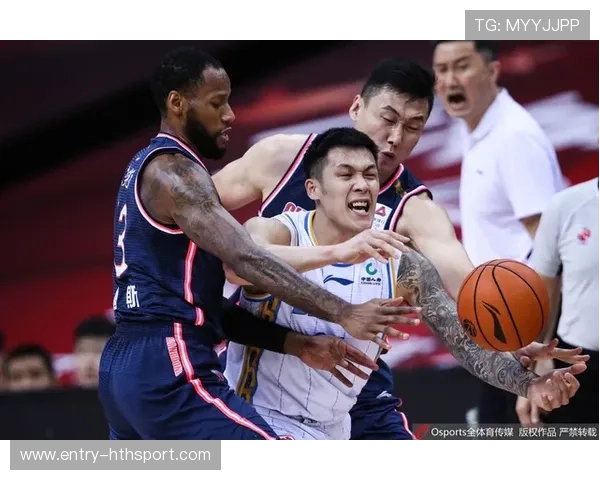 北京国安连续抢断后迅速组织攻势